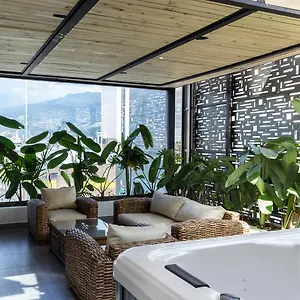 https://47-street.colombiamedellinhotels.com